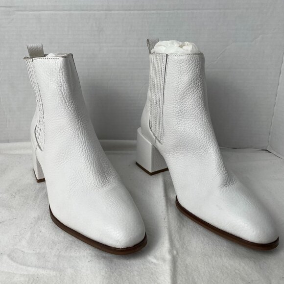 Seychelles Exit Strategy White Leather Ankle Bootie - Picture 3 of 9